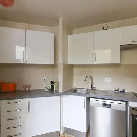Apt With Balcony In * Paris